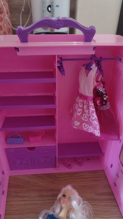 Кукла Барби с гардероб