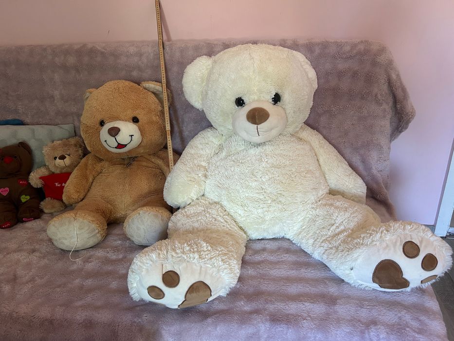 Голямо плюшено мече