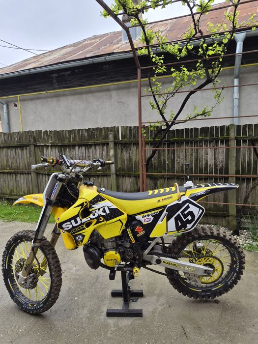 Vănd Suzuki RM250