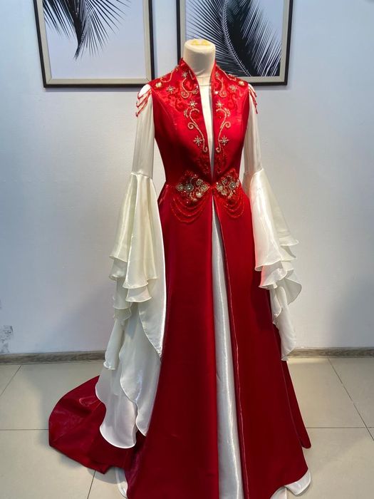 Платье на узату той