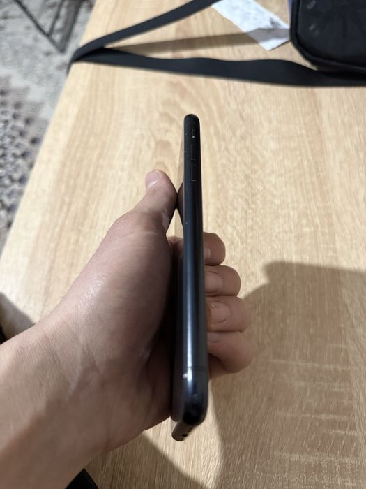 iPhone Xr 64 gb 75 yomkost