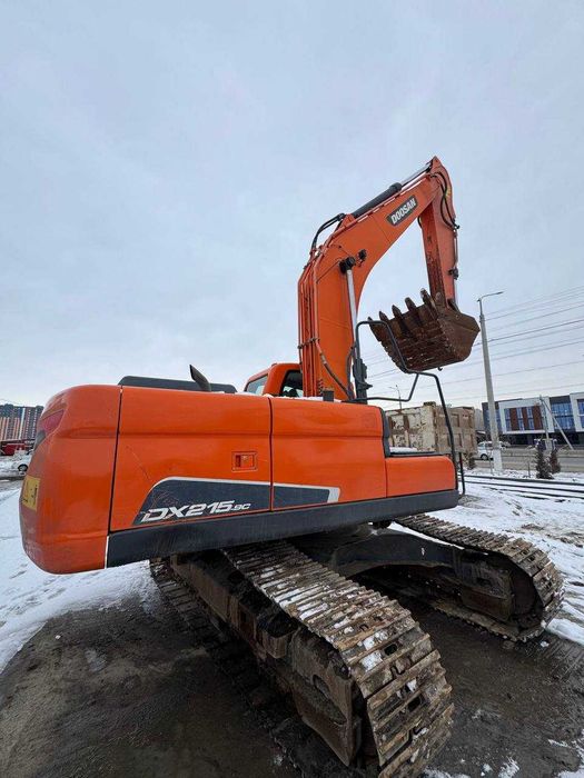 Гусеничный Экскаватор DOOSAN DX215