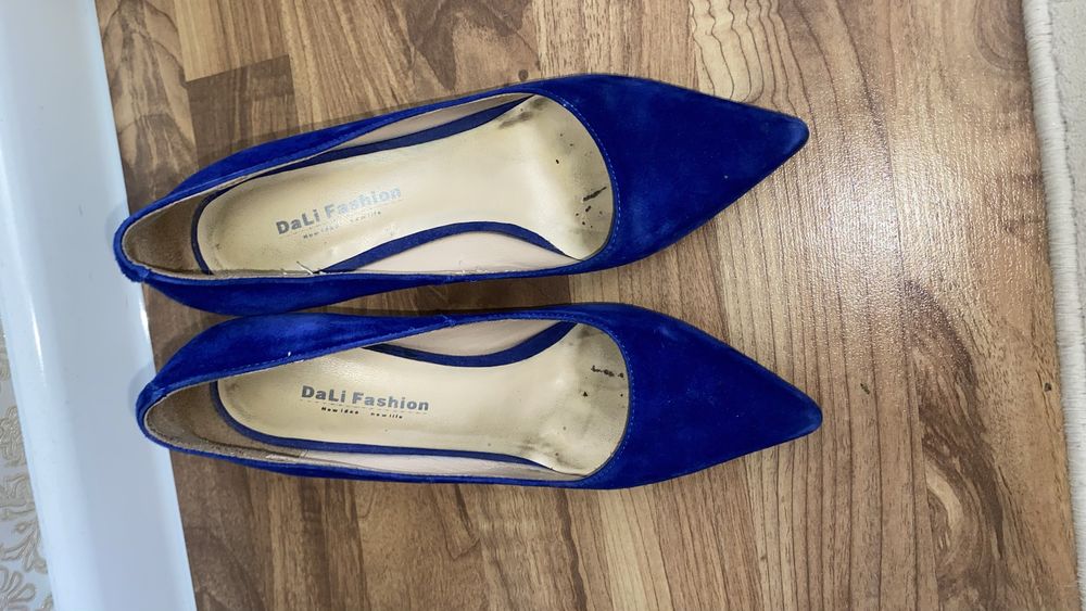 Синие лодочки