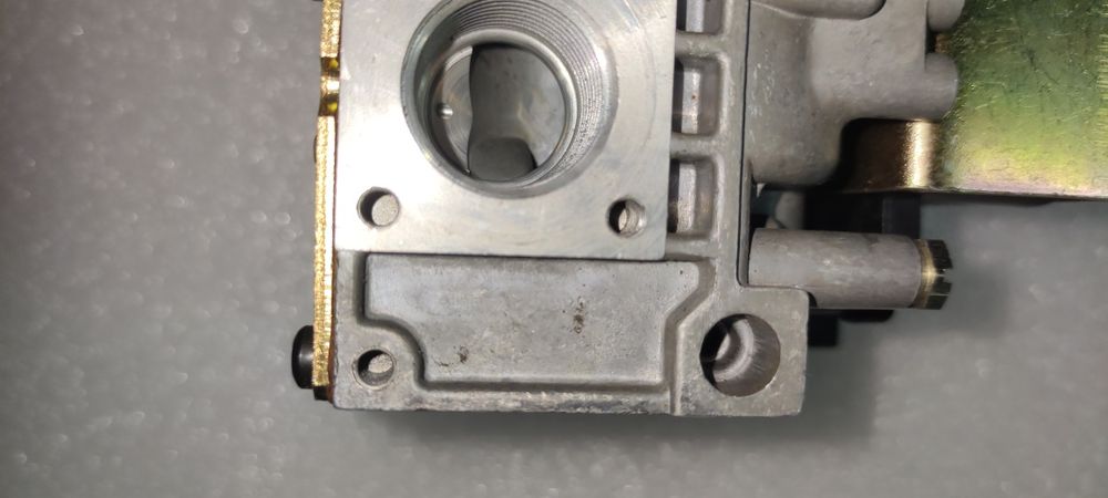 Vana gaz Tandem 830 centrala Buderus