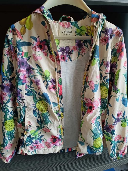 Дрехи за момиче 11-12 години.