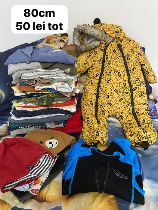 Lot hăinuțe 80cm 50 lei tot