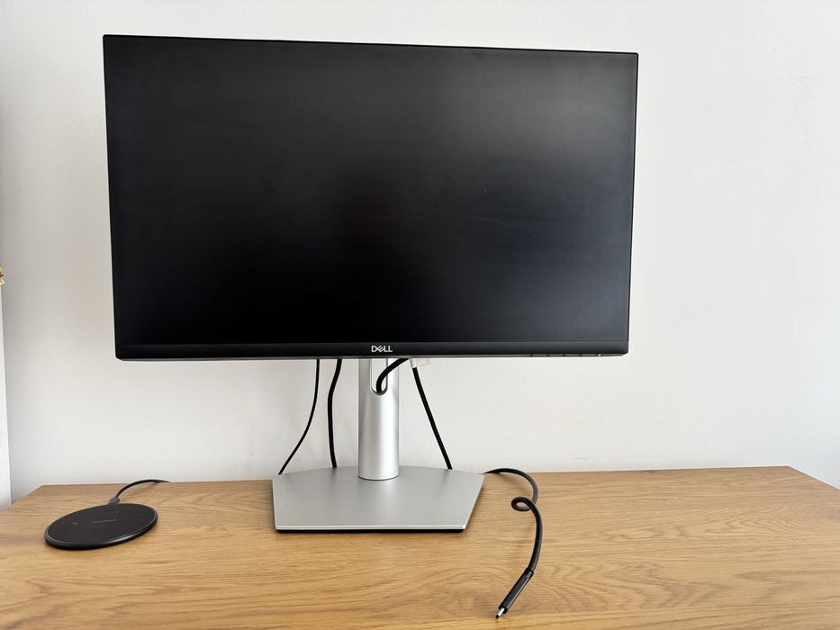 Dell S2422HZ – 24″ IPS монитор с Full HD камера, USB-C и 65W зареждане – като нов