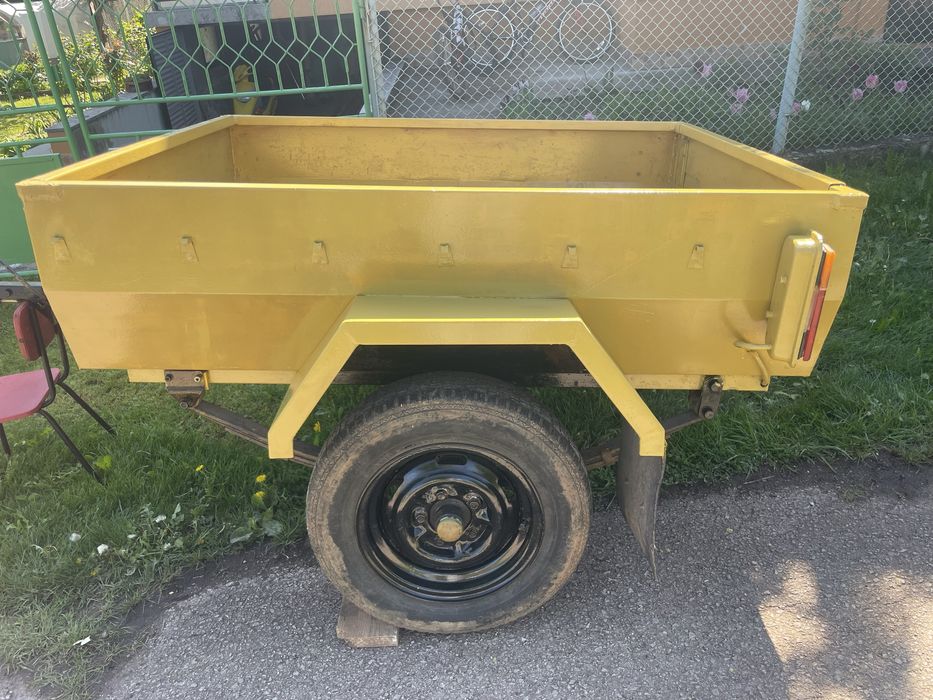 Ремарке за лек автомобил