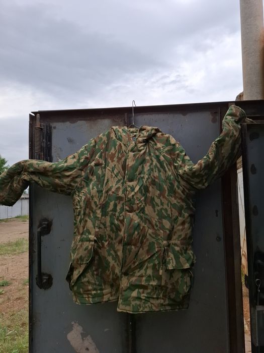 Продам бушлат с капюшоном