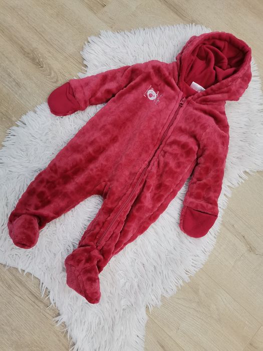 Combinezon 2-6 luni ca nou