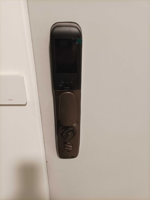 ЕЛЕКТРОННИ БРАВИ
Монтаж и програмиране