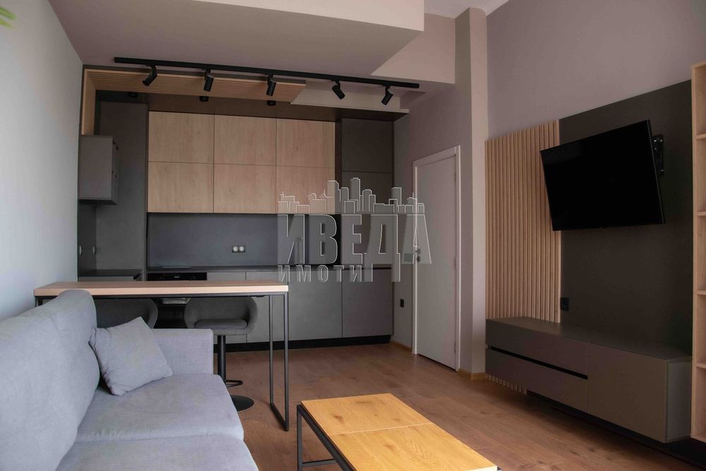 Продава се Двустаен апартамент в Варна, Бриз - 117 кв.м за 2133 €/кв.м - Снимка #4