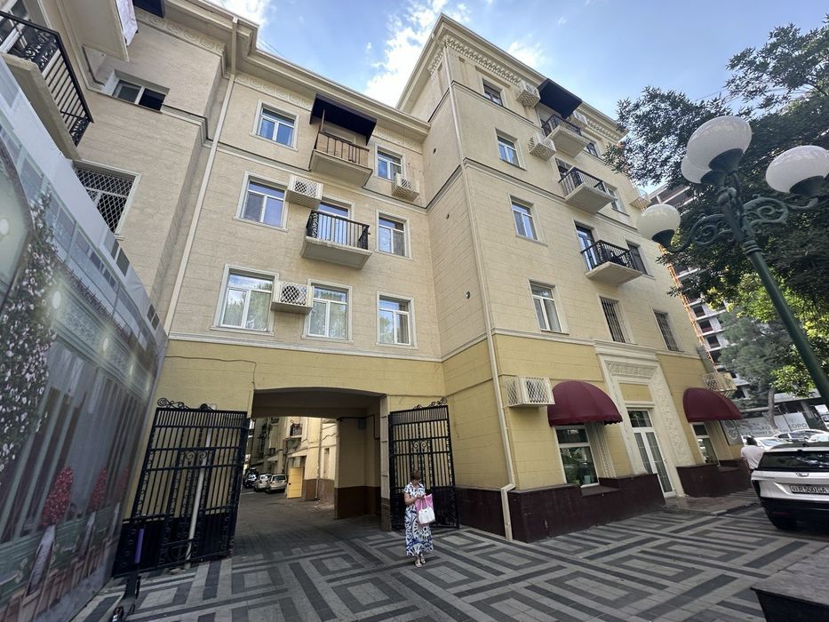 Парк Бобура 2 ком. аренда Шота Руставели