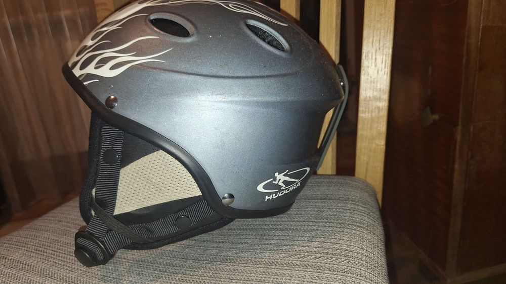 Детска каска за ски, кънки и др.