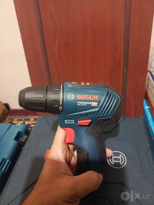 Безщеточные шруповерти Bosch GSR 12 v-31 и Bosch GSR 12 v-30