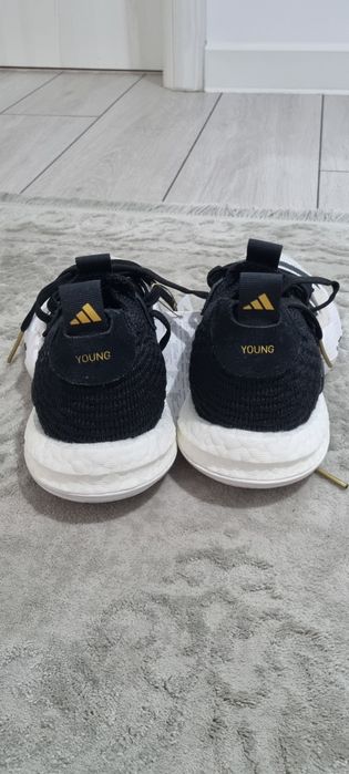 Asidasi Adidas marime 36, noi, originali