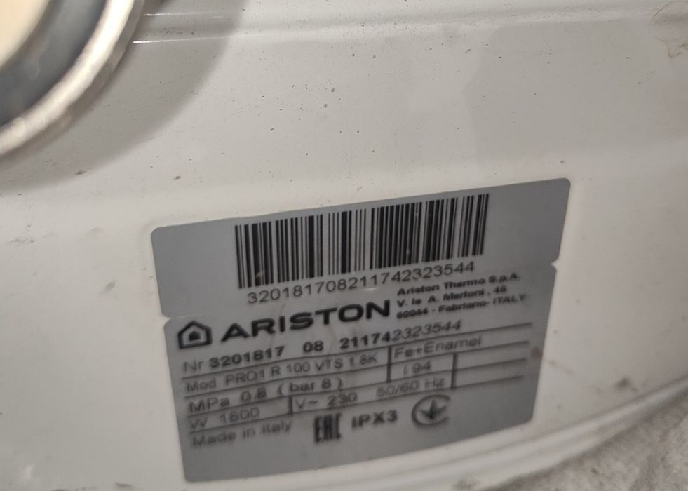 Бойлер для воды Ariston pro 1 R100