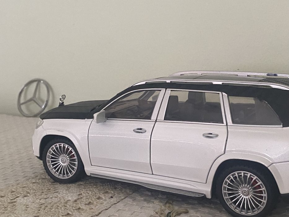 Железная модель Mercedes-benz GLS 600 MAYBACH