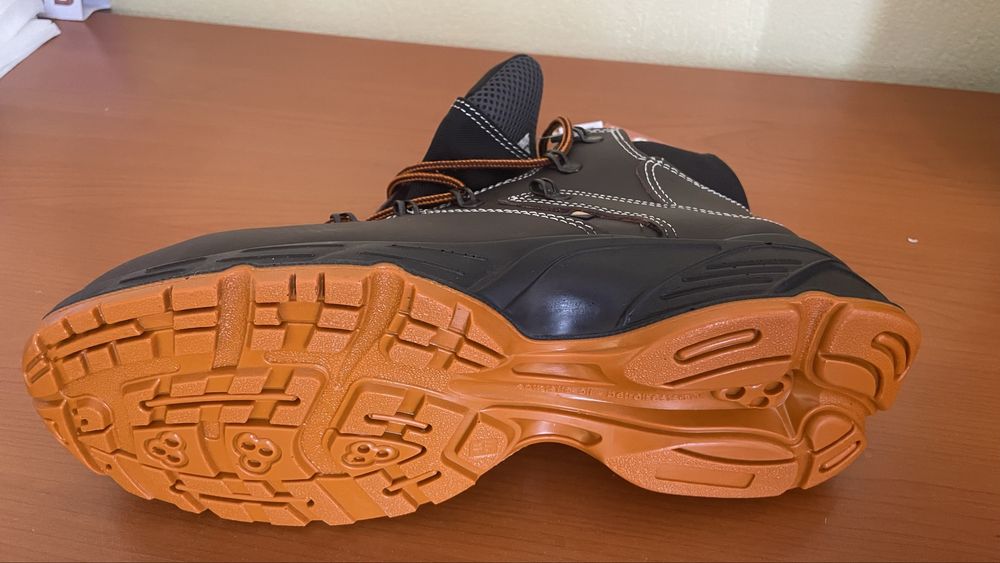 Спец обувь / Рабочие ботинки / Защитная обувь