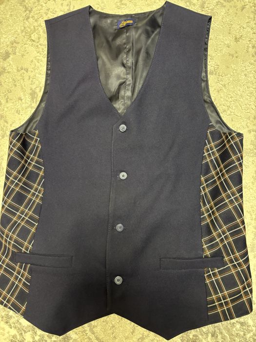 Школьная форма жилеты и юбка