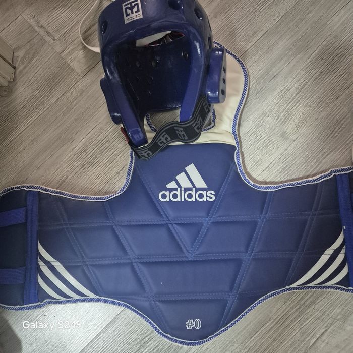 Шлем и протектор