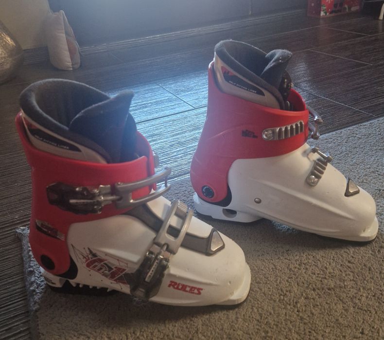 Clăpari copii Roces reglabili 30-35 și bețe Leki 90 cm