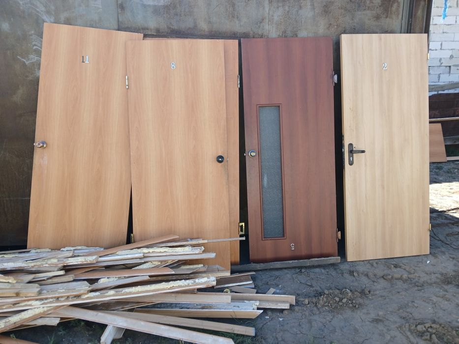 Продам межкомнатные двери
