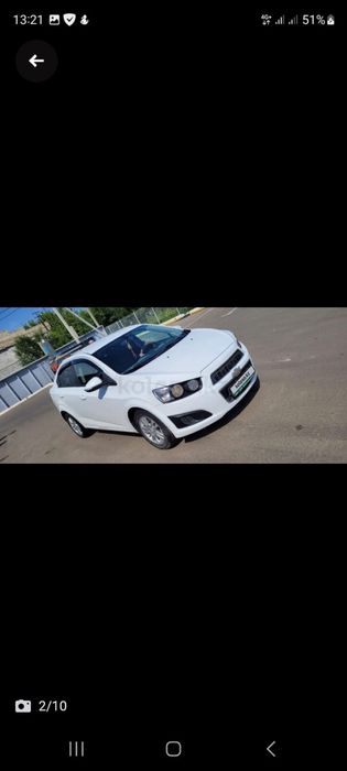 Продам легковую машину