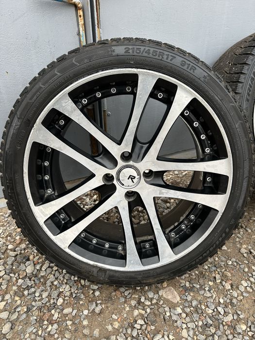 Релс 17 зимни Торус Атика