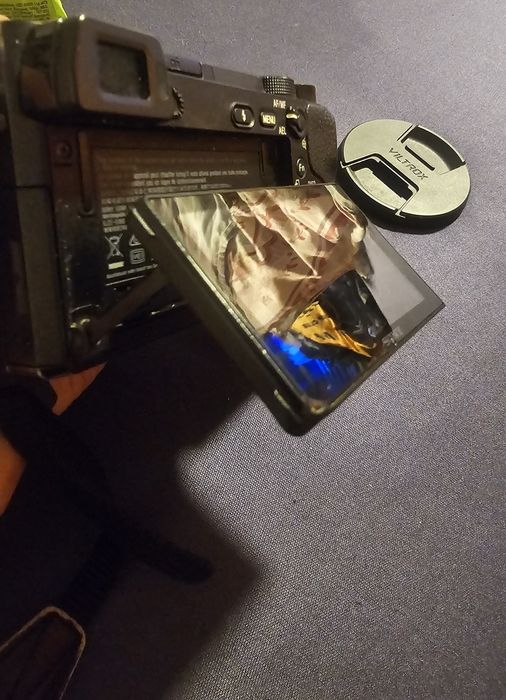 Фотоапарат sony a6300  с кутия