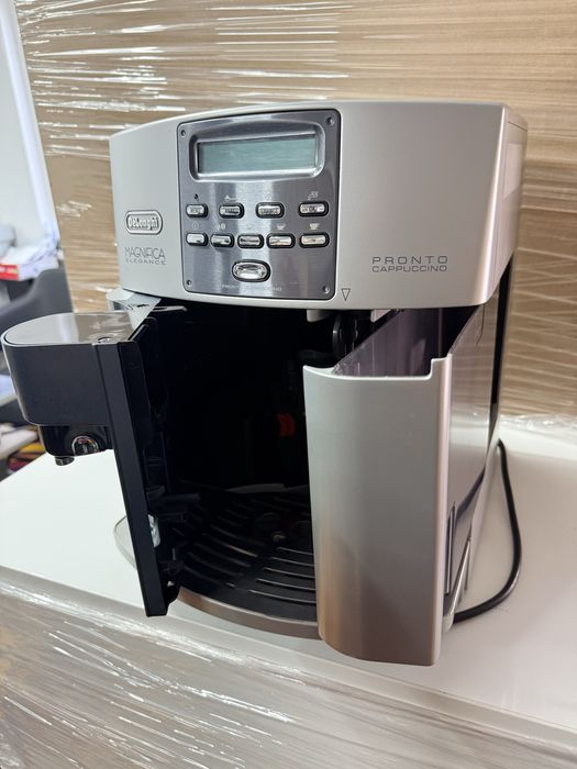 Espressor Delonghi Magnifica Automatic