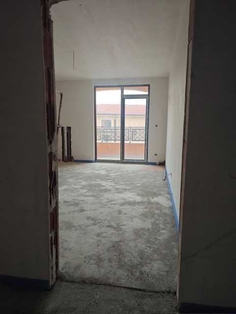 135 кв.м комфорт в „Розатера“, Казанлък – модерен дом с потенциал!