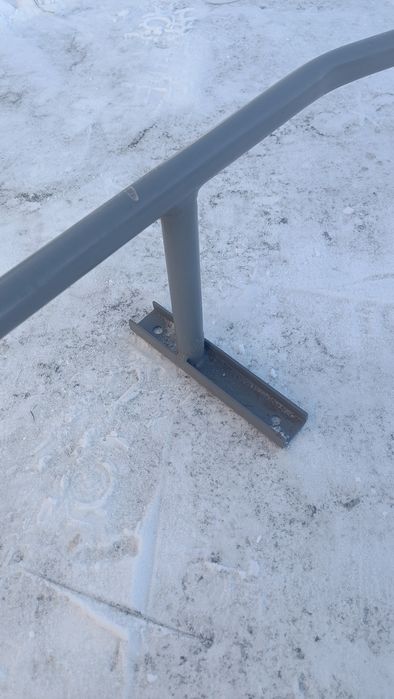 Турник настенный