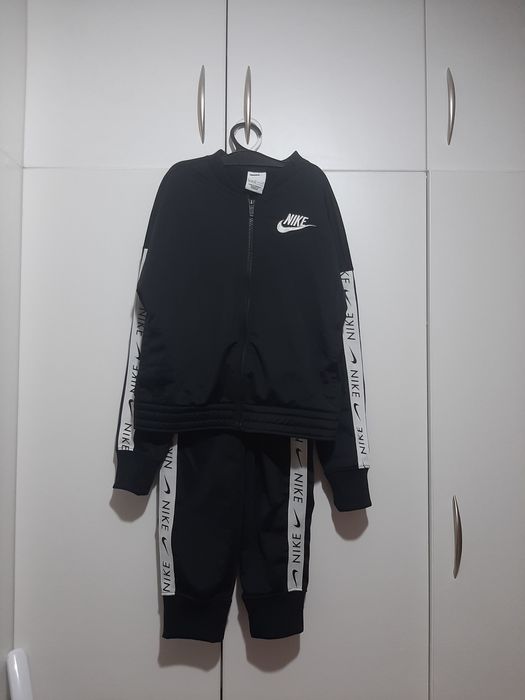 Детски комплект Nike, детски горнища Nike и шушляково долнище Puma