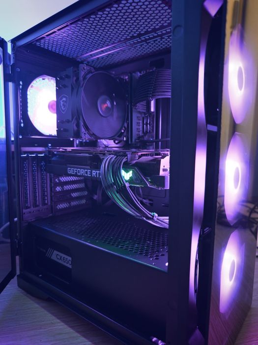 Топ Геймърски с RTX  3080 / 14400 / 32GB RAM