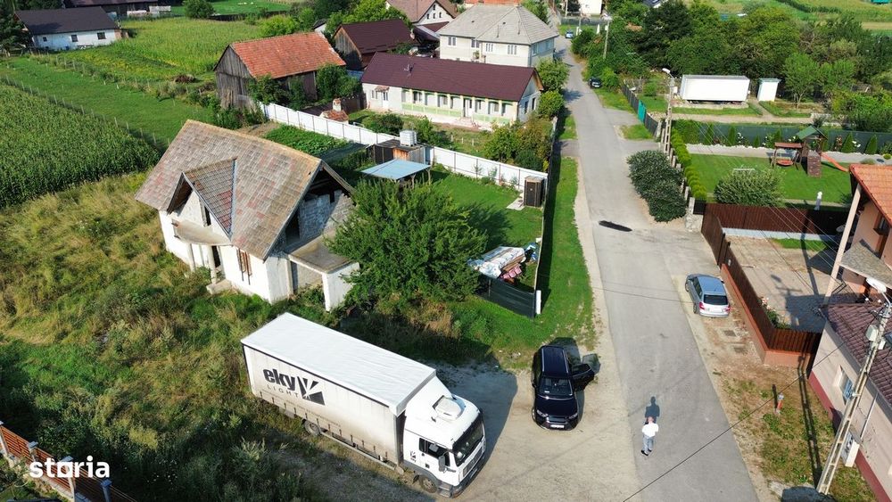 Casa la rosu Lunca Calnicului ,Prejmer,Brasov, teren 1000 mp.