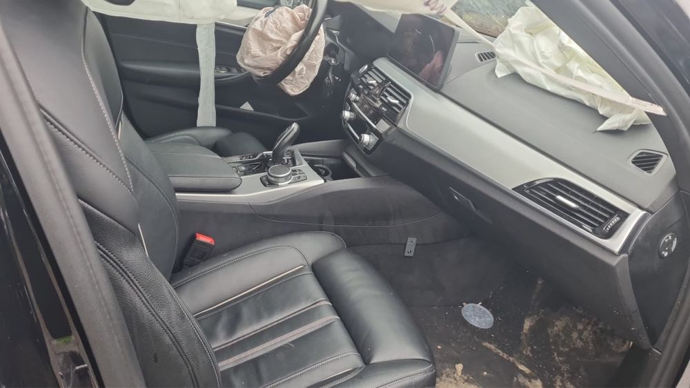 Bmw 530e lci hybrid m pachet an 2022 motor b48