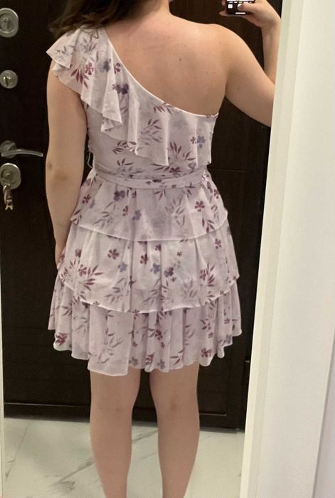 Лятна рокля с един ръкав, размер S, от Mohito