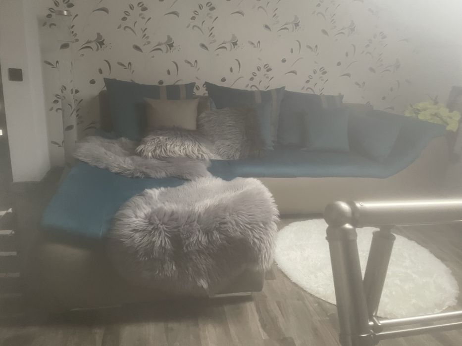 Canapea imitaie cu catifea , albastru cu imitatie maro