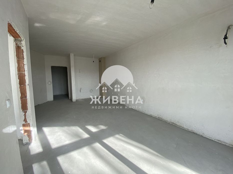 Продава се Двустаен апартамент в Варна, Операта - 77 кв.м за 2403 €/кв.м - Снимка #2
