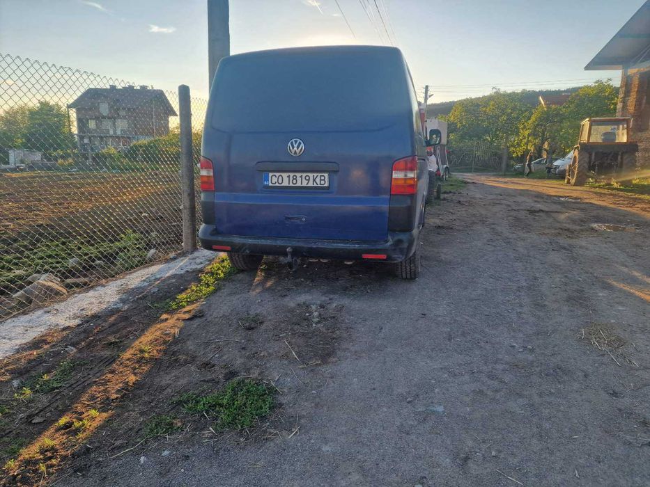 VW T5 1.9TDI 2008 година
