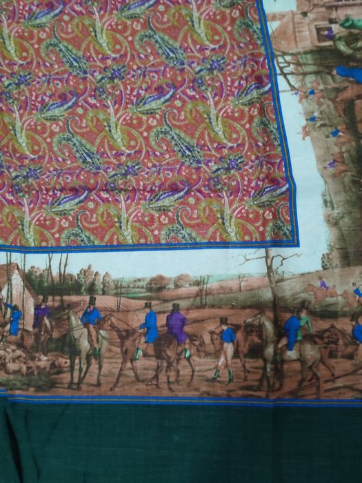 копринен шал Daniel hechter paris вносен испански вълнен шал