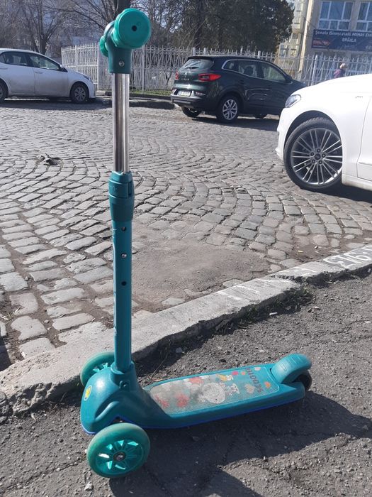 Vand tricicleta băiețel