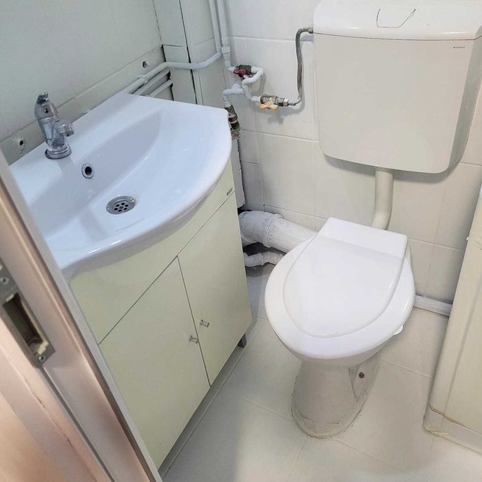 Vând cameră de camin zona Tractorul