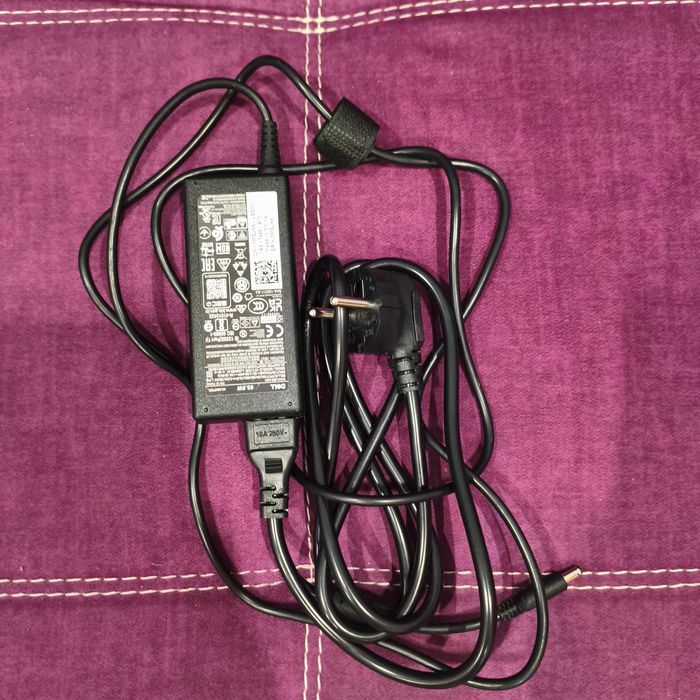 Ноутбук рабочий.