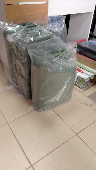 Канистр новая  10л