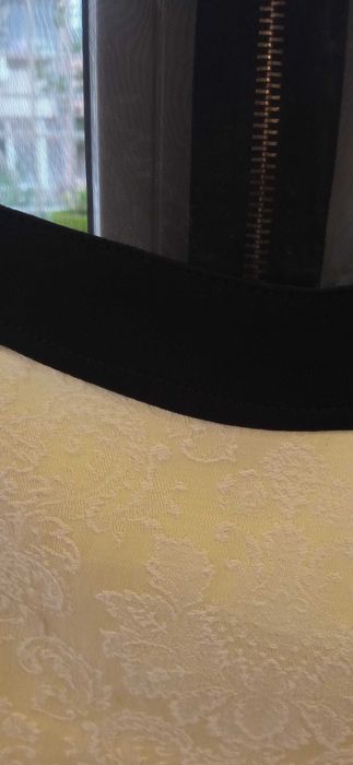 Страхотен комплект на Lucy в жълто