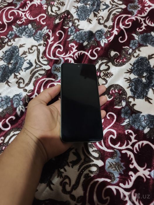 Infinix Hot 50i sotladi