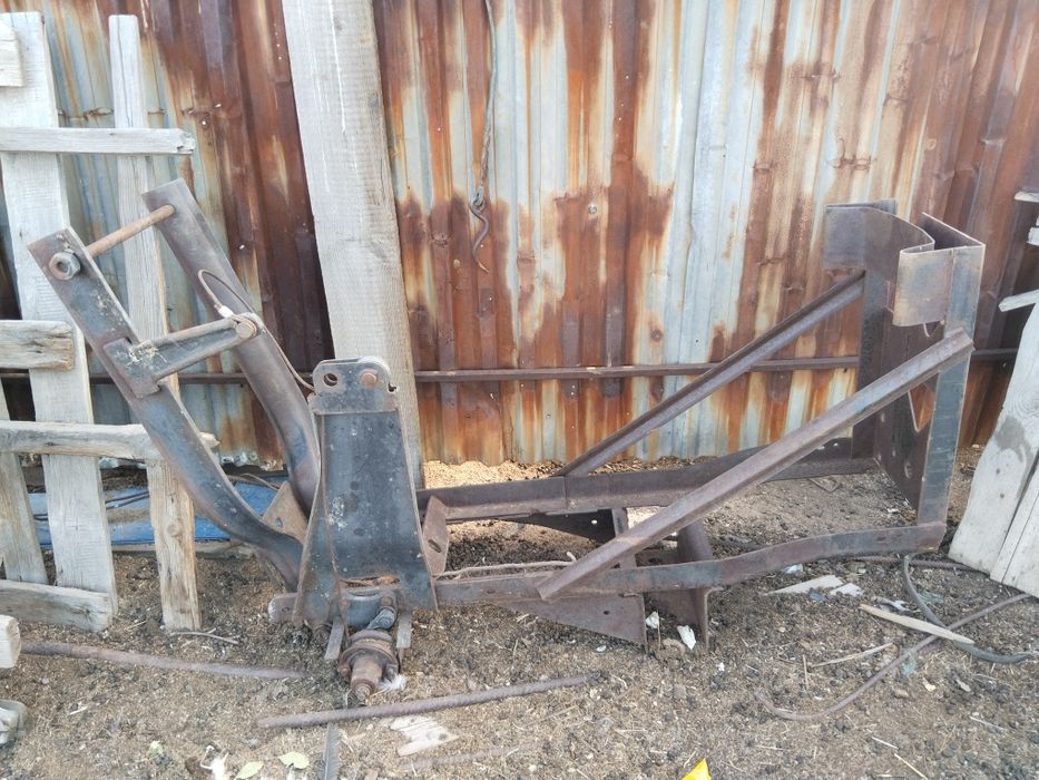 Кранштеин для запаски спецтехника