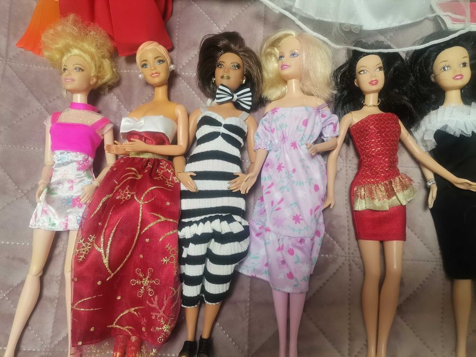 ОГРОМЕН ЛОТ!!! 18 кукли Барби, Синди, Лив и др. + над 30 бр аксесоари